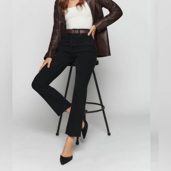 Reformation Cynthia Crop High Relaxed Jean - Picture 4 of 14